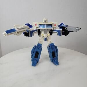 Hasbro Transformers Classics Ultra Magnus Voyager Class 2006 Target Complete